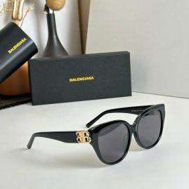 Picture of Balenciga Sunglasses _SKUfw54023030fw